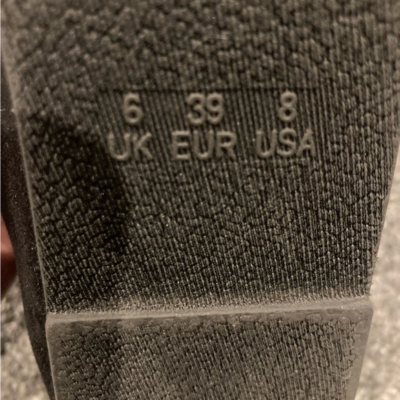 Atmosphere Black Pointed Toe Flat - Picture 2 of 3